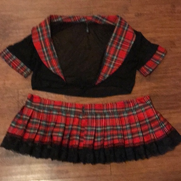 Source Unknown Other - Plaid Crop Top and Skirt Set